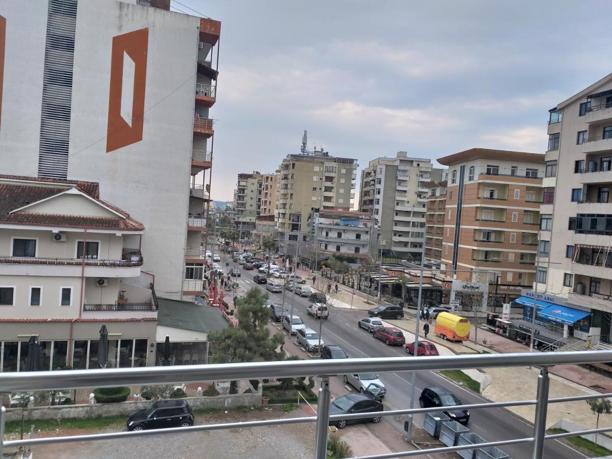 Bral Apartment 3 Durrës Buitenkant foto