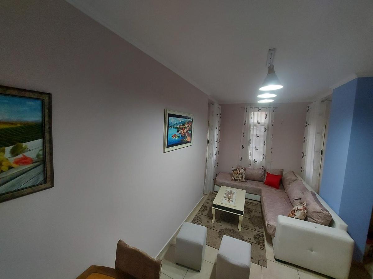 Bral Apartment 3 Durrës Buitenkant foto