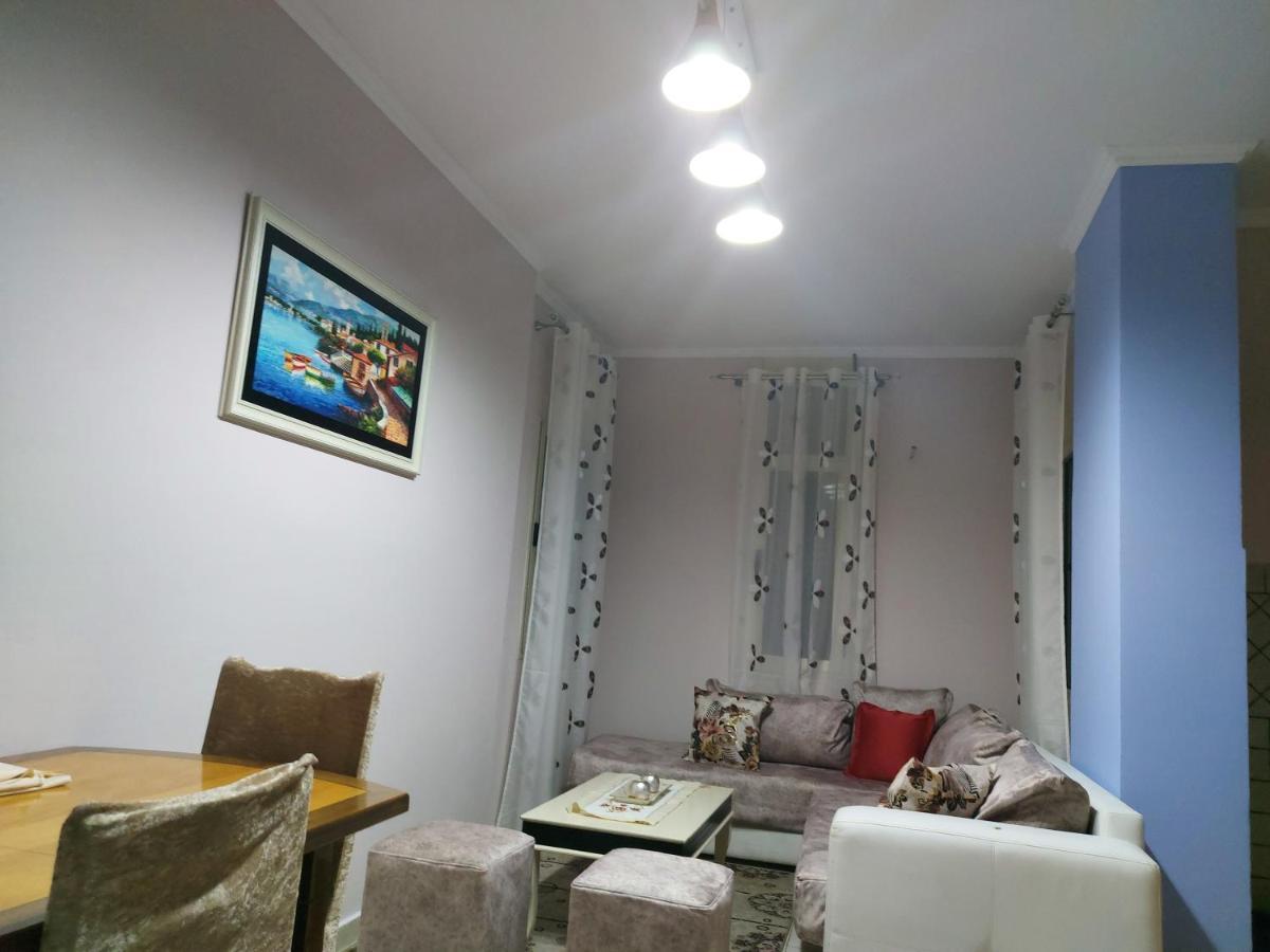 Bral Apartment 3 Durrës Buitenkant foto