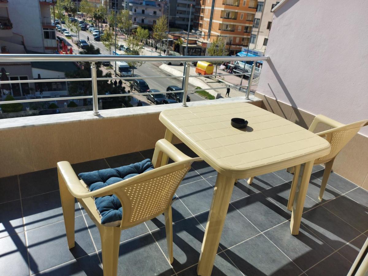 Bral Apartment 3 Durrës Buitenkant foto