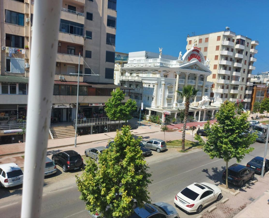 Bral Apartment 3 Durrës Buitenkant foto
